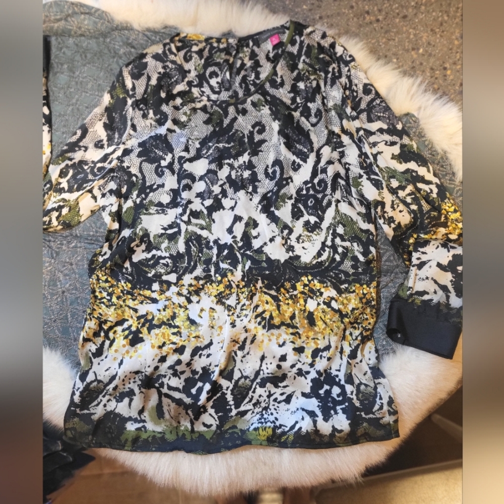 Vince Camuto blouse